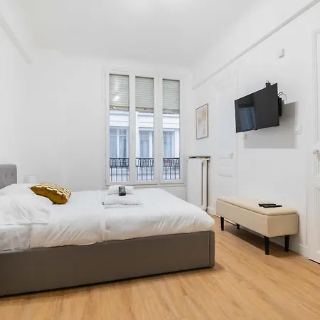 Elegant Sacre Coeur Metro Anvers - 18 -2p Апартаменты Париж