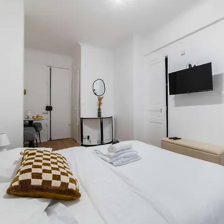 Διαμέρισμα Elegant Sacre Coeur Metro Anvers - 18 -2p